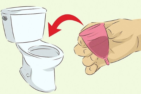 Sử dụng cốc nguyệt san có ảnh hưởng đến việc đi vệ sinh không?
